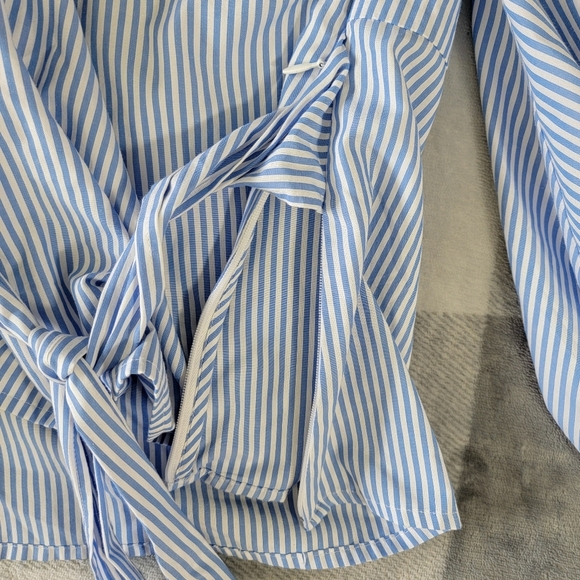 INC International Concepts Blue Striped Pink Floral Balloon Sleeve Blouse Medium - Picture 8 of 12